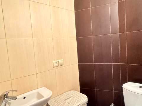 квартира за адресою Анни Ахматової вул., 31