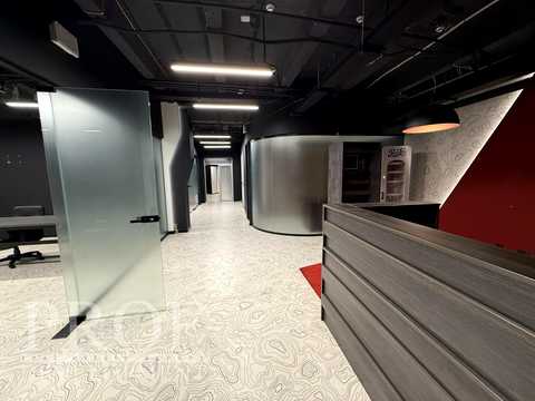 комерційна за адресою Зоологічна вул., 1