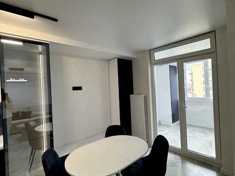 квартира по адресу Злуки просп., 7