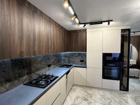 квартира по адресу Злуки просп., 7