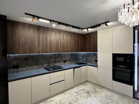 квартира по адресу Злуки просп., 7