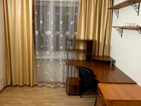 квартира за адресою Анни Ахматової вул., 43