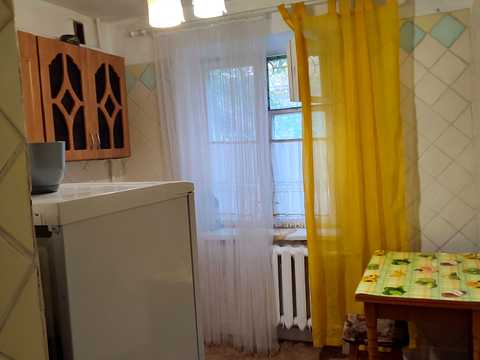 квартира за адресою 10 Квітня вул., 16