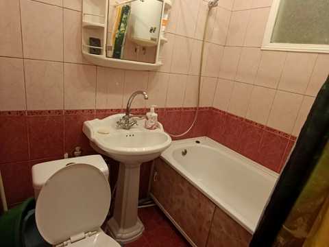 квартира за адресою 10 Квітня вул., 16