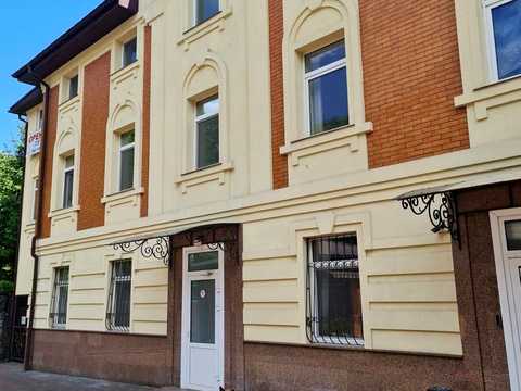 коммерческая по адресу Заводская ул., 8