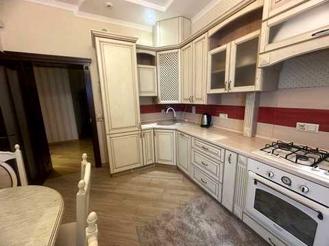 квартира за адресою Вишнева вул. (Поліни Осипенко), 21