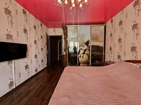 квартира за адресою Анни Ахматової вул., 28