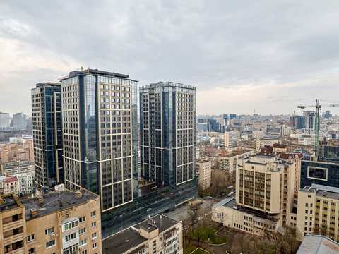 квартира за адресою Василя Тютюнника вул. (Анрі Барбюса), 28-А