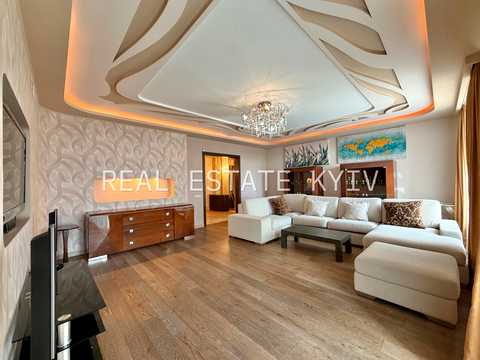 квартира по адресу Круглоуниверситетская ул., 3-5