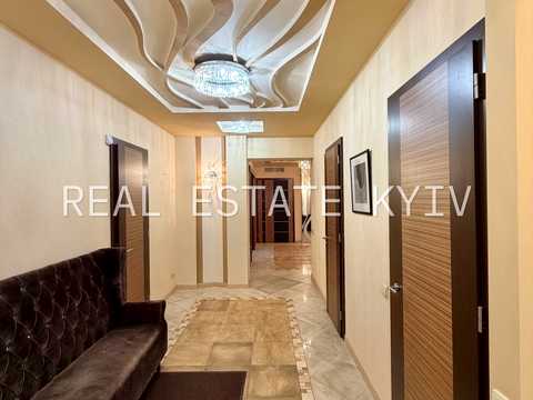 квартира по адресу Круглоуниверситетская ул., 3-5