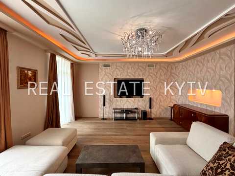 квартира по адресу Круглоуниверситетская ул., 3-5