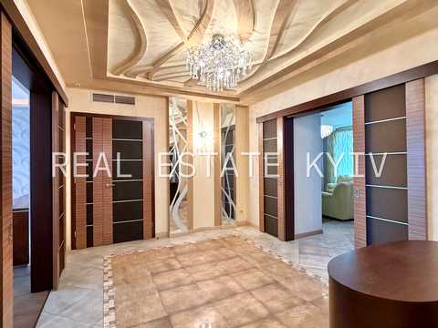 квартира по адресу Круглоуниверситетская ул., 3-5