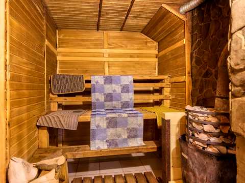 комерційна за адресою смт. Славсько (Славське), Тараса Шевченка вул., 105