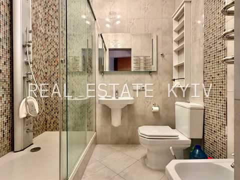 квартира по адресу Круглоуниверситетская ул., 3-5