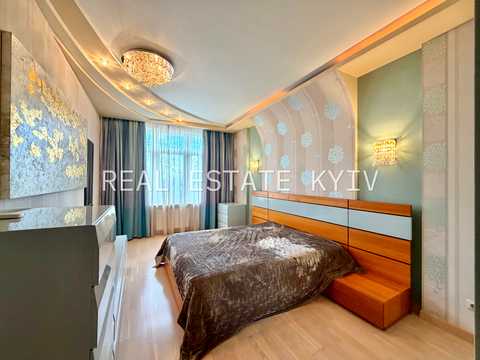 квартира по адресу Круглоуниверситетская ул., 3-5