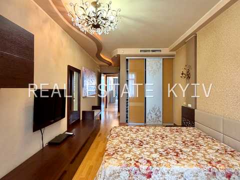 квартира по адресу Круглоуниверситетская ул., 3-5