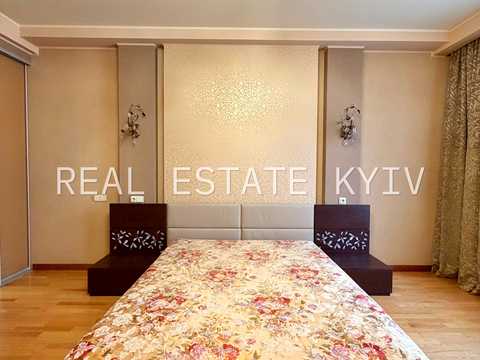 квартира по адресу Круглоуниверситетская ул., 3-5