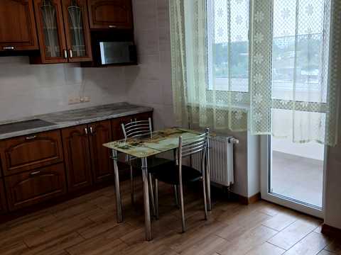 квартира за адресою Ревуцького вул., 40-В