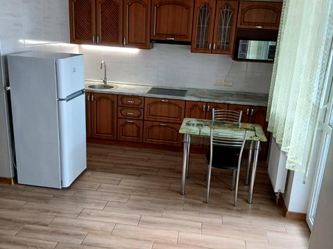 квартира за адресою Ревуцького вул., 40-В