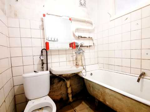 квартира за адресою Степана Бандери просп., 19
