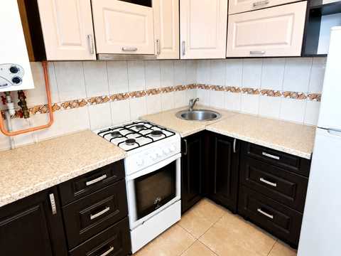квартира по адресу Збройних Сил України ул. (Інтернаціоналістів), 61-Б