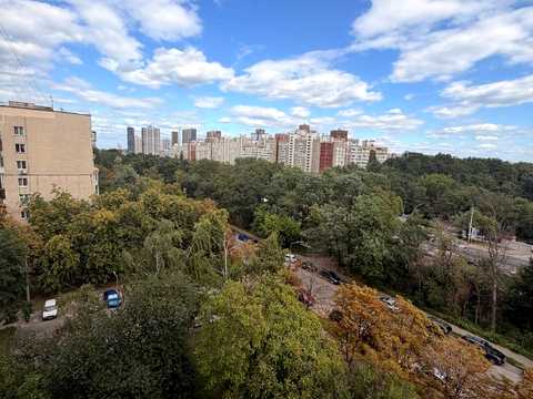 квартира за адресою Академіка Глушкова просп., 34