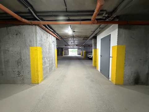 паркомісце за адресою Тернопіль, Тролейбусна вул., 3