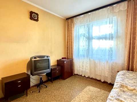 квартира за адресою Академіка Глушкова просп., 21