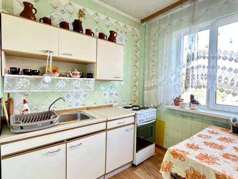 квартира за адресою Академіка Глушкова просп., 21