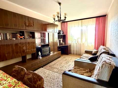 квартира за адресою Академіка Глушкова просп., 21