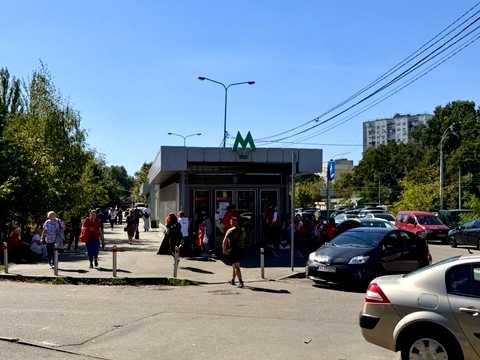 квартира за адресою Академіка Глушкова просп., 21
