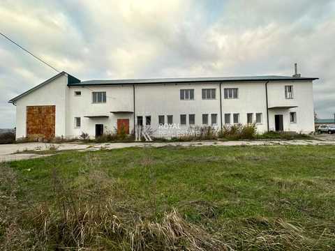 коммерческая по адресу Київська ул., 2