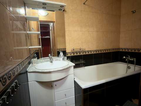 квартира за адресою Братиславська вул., 7