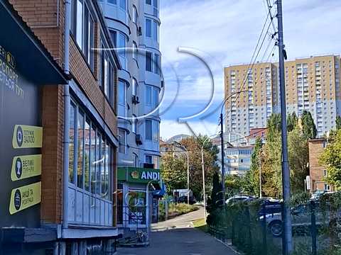комерційна за адресою Шевченка пл., 3