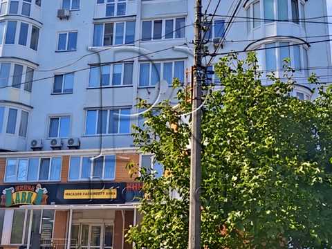 комерційна за адресою Шевченка пл., 3