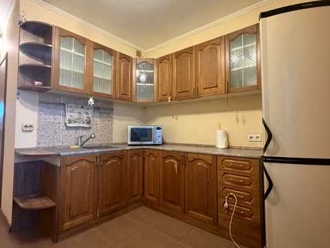 квартира по адресу Драгоманова ул., 8-А