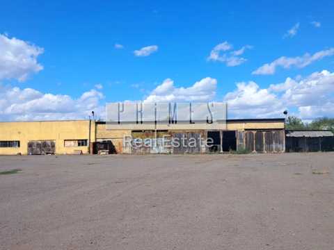комерційна за адресою Центральна, 1