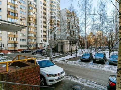 комерційна за адресою Відпочинку вул., 12