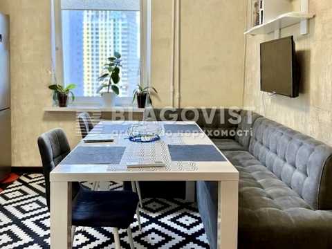 квартира за адресою Урлівська вул., 38