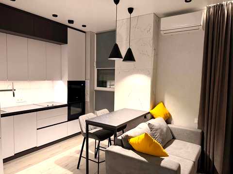 квартира за адресою Зелена вул., (Будинок 10)