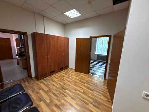 комерційна за адресою Павлівська вул., 19