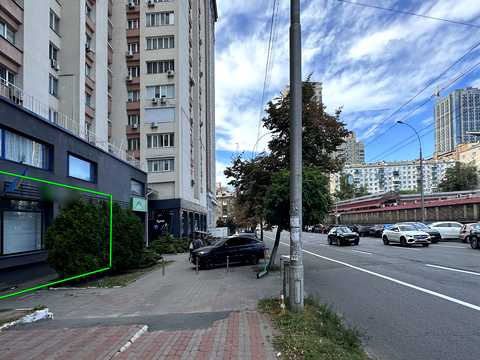 комерційна за адресою Антоновича вул. (Горького), 122