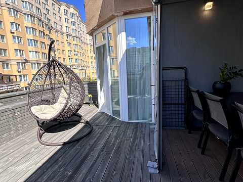 квартира за адресою Академіка Амосова вул., 67