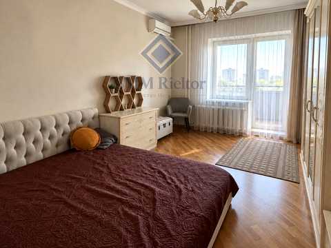 квартира по адресу Ревуцкого ул., 5