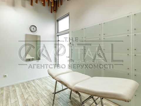 комерційна за адресою Старонаводницька вул., 6