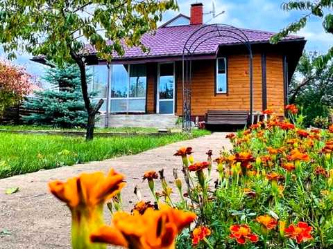 дом по адресу с. Стайки, Киевская ул.