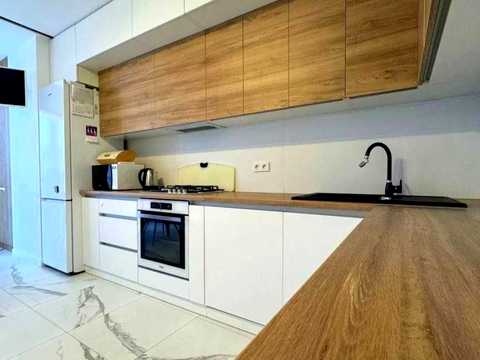 квартира за адресою Залізнична вул., 15-А