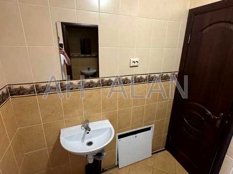 комерційна за адресою Професора Павловського вул. (Боткіна), 4