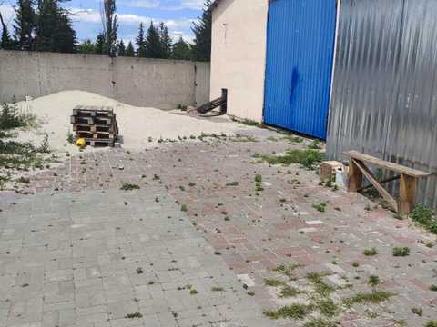 коммерческая по адресу с. Погребы, Єдності ул., 33
