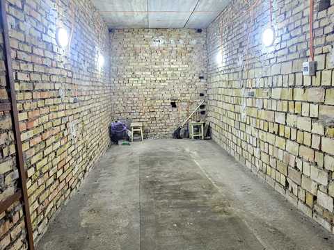 паркоместо по адресу Карпатської Січі ул. (Гвардійська), 85